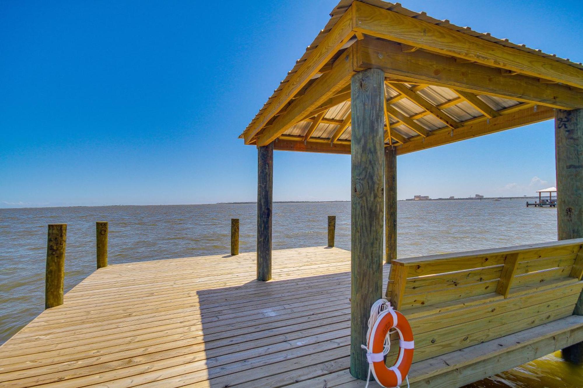 Historic Biloxi Bay Cottage With Beautiful View Оушен-Спрингс Экстерьер фото